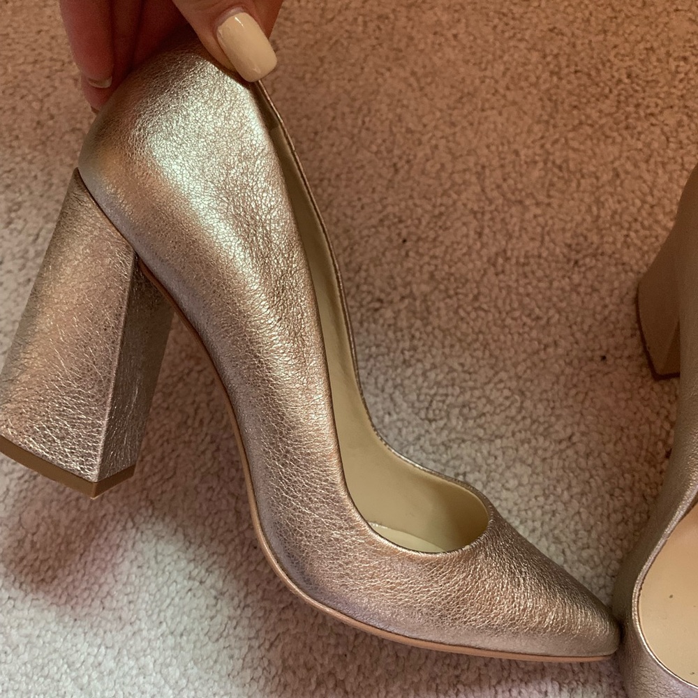 Vince Clamuto Talise Block Heel Pumps